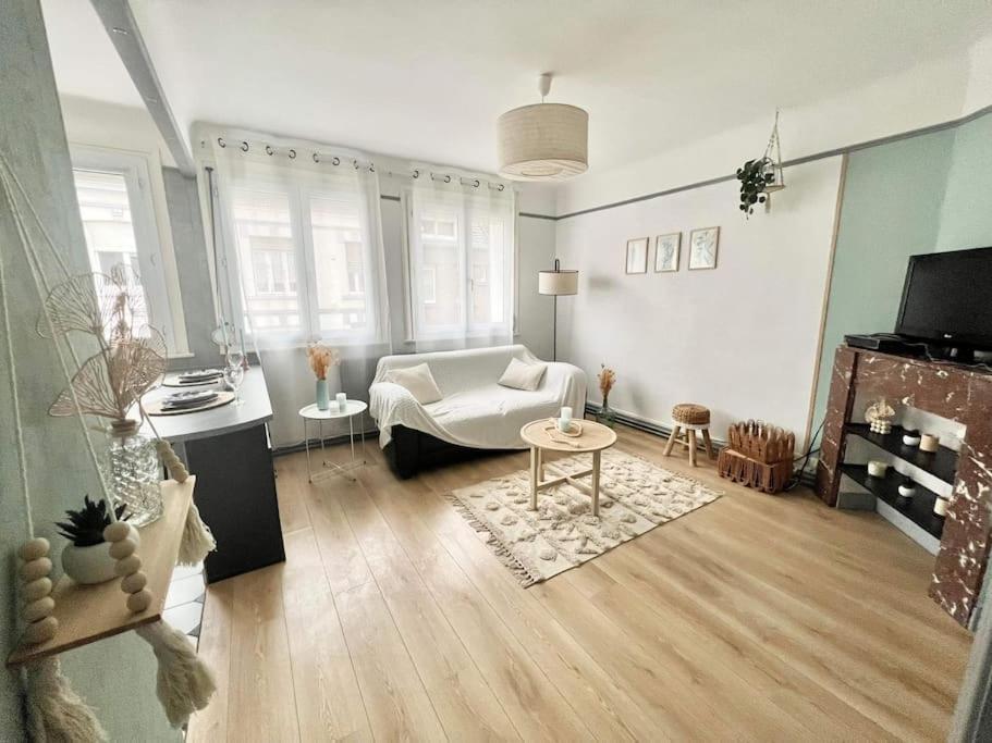 Apartamento Le Cosy Calais Exterior foto